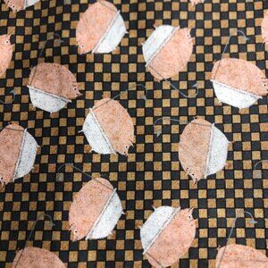 Quilt Cotton Fabric Material - 3 yards 32" Pig in a Bathtub #4708-J